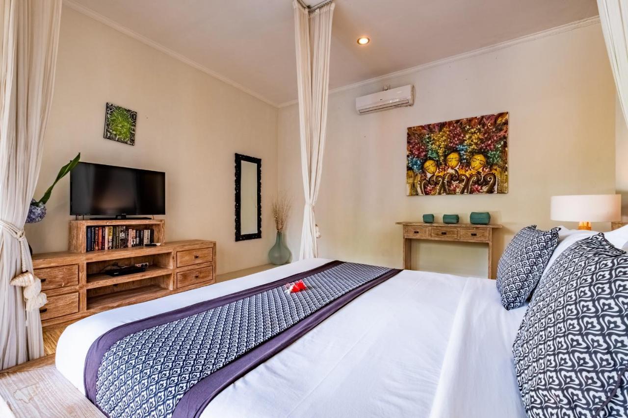 Central Seminyak Villa Martini ภายนอก รูปภาพ
