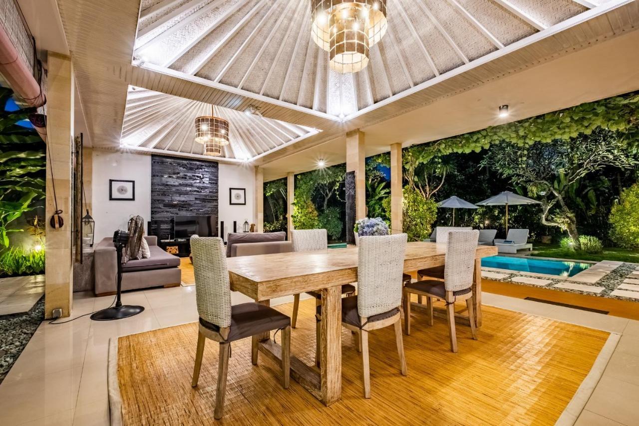 Central Seminyak Villa Martini ภายนอก รูปภาพ